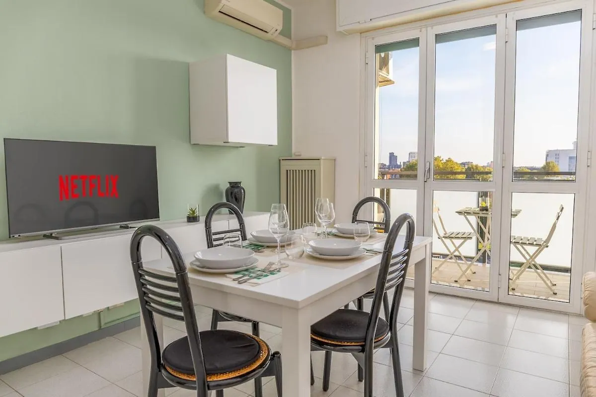 Easy Parking - 5 Min To Metro - Balcony - Quiet contacts